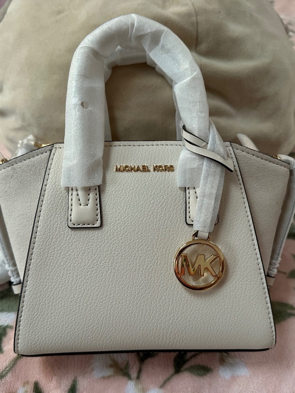 NWT MICHAEL KORS XS SATCHEL XBODY CREAM
